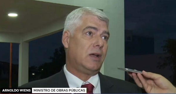 Ministro carga sobre "legalidad" de inversión de Cartes