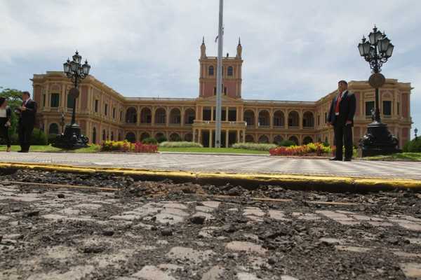 Cultura presentó proyecto para restauración de entorno histórico del Palacio de López | .::Agencia IP::.