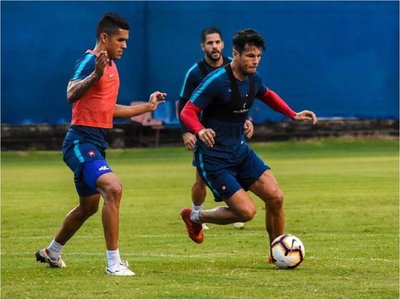 Jubero llama a 20 jugadores para el choque de Copa
