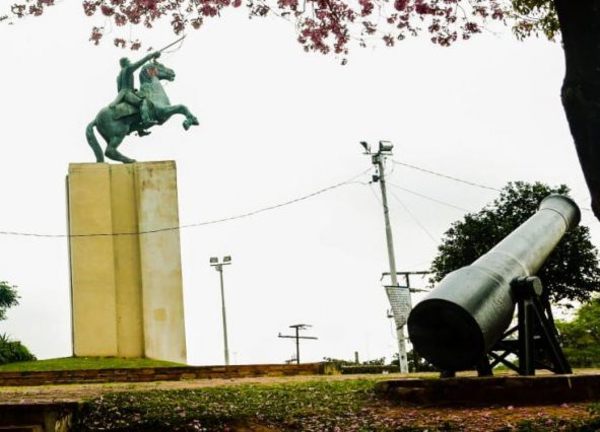 Solicitan traslado del Cañón Criollo a la ciudad de Villeta | .::Agencia IP::.