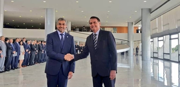 HOY / Abdo y Bolsonaro unidos por Venezuela, ¿Seguirá la buena onda cuando discutan Itaipú?