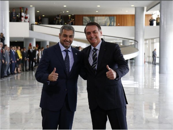 Mario Abdo y Bolsonaro conversan sobre Itaipú y refugiados políticos