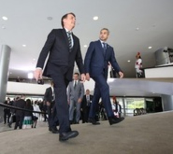Mario Abdo y Jair Bolsonaro destacan relación positiva entre países - Paraguay.com
