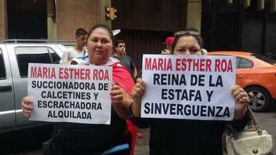 Manifestantes sostienen que Maria Esther Roa sería "escrachadora alquilada" » Ñanduti