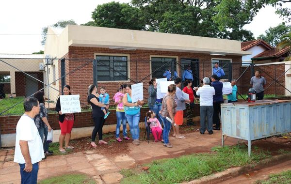 Vecinos de Encarnación reclaman habilitación de Puesto de Salud