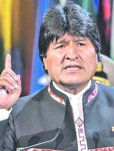Ente público distribuye impresos que llaman “dictador” a Evo - Internacionales - ABC Color