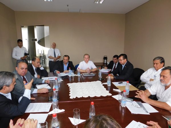 FG emplaza por una semana al Ejecutivo para resolver caso de desalojo - ADN Paraguayo