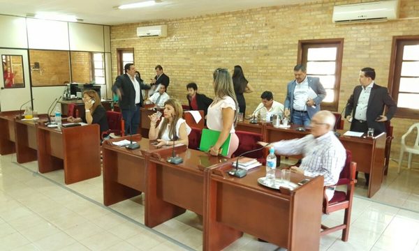 Nuevo festín de derroches en la municipalidad de CDE