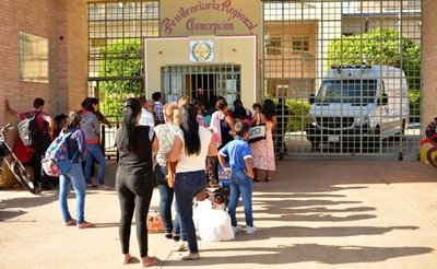 Trasladan a miembros del PCC - Edicion Impresa - ABC Color