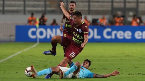 HOY / Sporting Cristal y Godoy Cruz dan un respiro a Olimpia