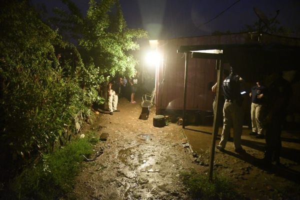Allanamientos en Bañado Sur por muerte de niña - Nacionales - ABC Color