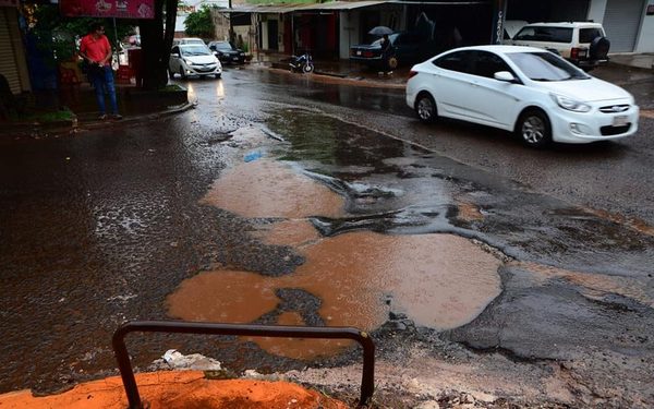 Anuncian bacheo en diferentes avenidas de CDE