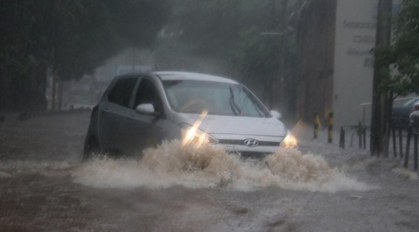 PERSISTEN LAS LLUVIAS Y TORMENTAS PARA HOY