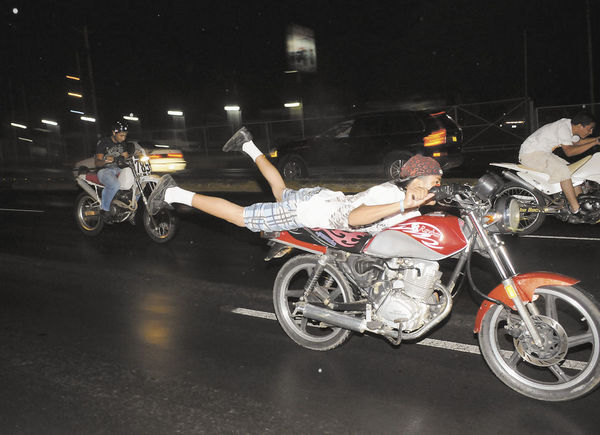 Preocupan las carreras clandestinas de motos en Concepción