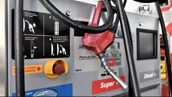 HOY / Combustible subiría 500 guaraníes por litro, adelantan