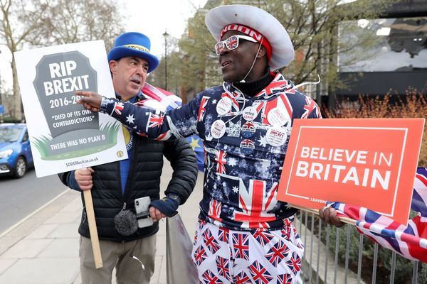 ″¡Paren este circo!” insta la City, desesperada por la saga del Brexit