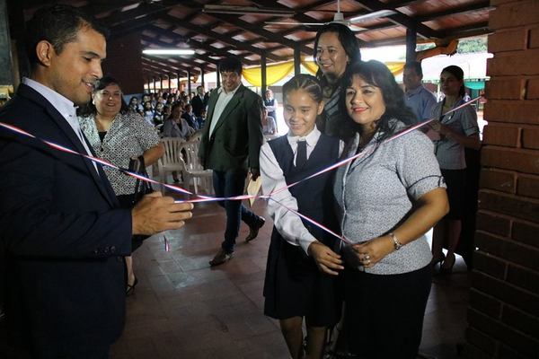 Habilitan mejoras en escuela del Área 5 de Pdte. Franco