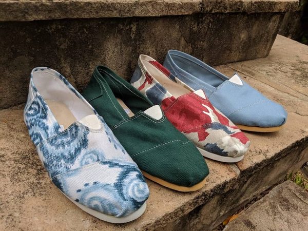 Emprendedores Amigos se abren paso con negocio de calzados