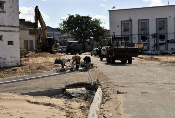 Prometen “reingeniería” de trabajo para culminar obras sobre Avda. Colón - 730am - ABC Color