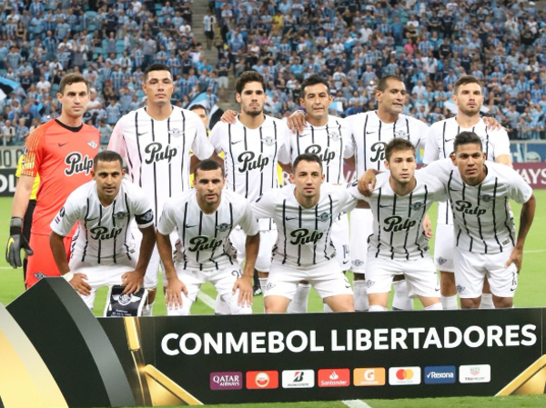 Libertad cortó la racha de Gremio contra los paraguayos