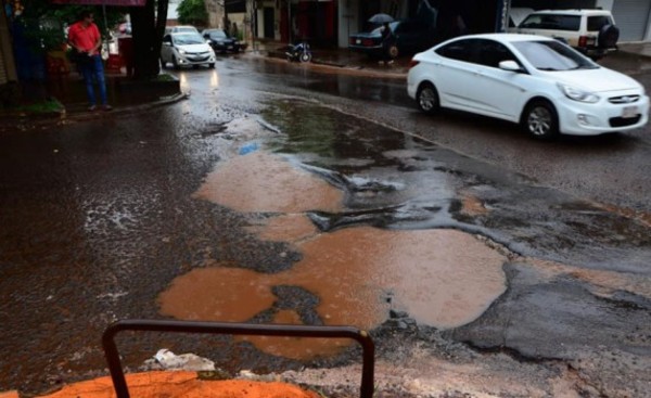 Taparán baches en principales avenidas