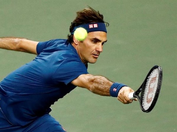 Federer derrocha clase ante Wawrinka y accede a octavos