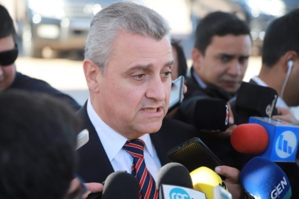 Sostienen que Villamayor violó la ley del sistema de inteligencia