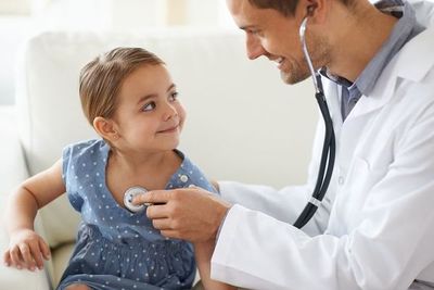 “Cirujanos de la esperanza” intervendrán a 30 niños del pediátrico “Acosta Ñu”
