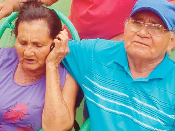 Volvió a abrazar a su hermana tras 58 años