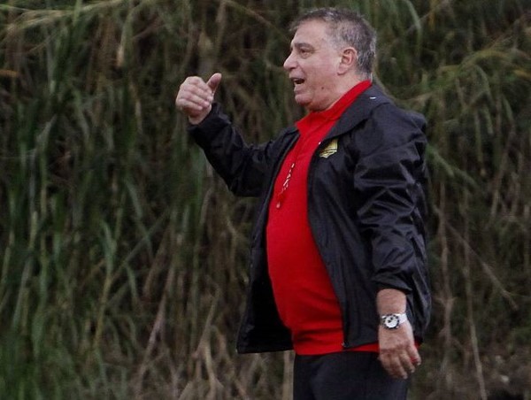 Éver Almeida dirigió su primera práctica en Colombia