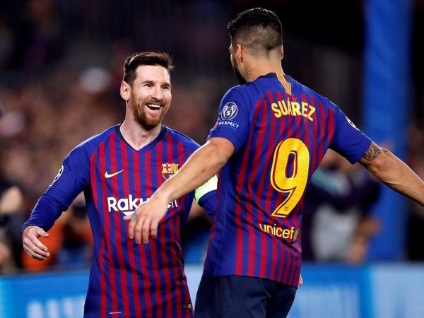 Messi acaba con el sufrimiento y mete al Barça en cuartos