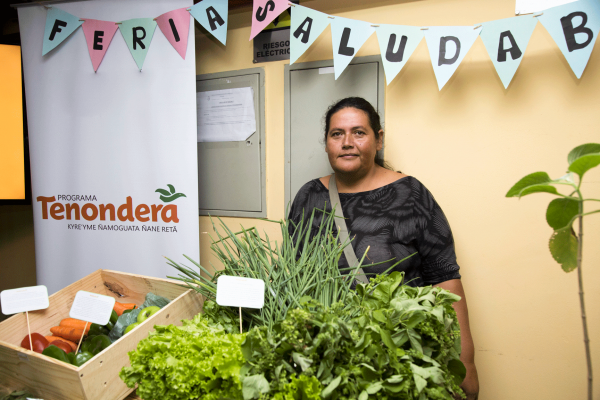 Analizan cooperación para financiar micro emprendimientos - ADN Paraguayo