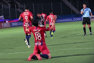 Mirá el gol de taco de Haedo - Deportes - ABC Color