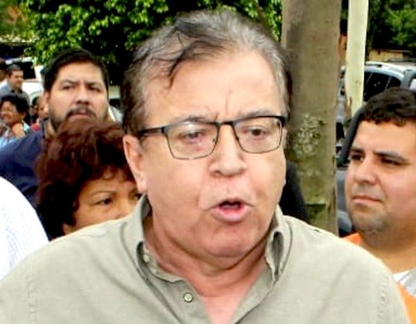 Harms acusó a Nicanor de venderse por un cargo