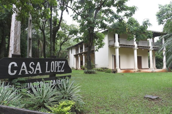 CASONA DE LÓPEZ: “Se escucha gente que pelea con espadas”