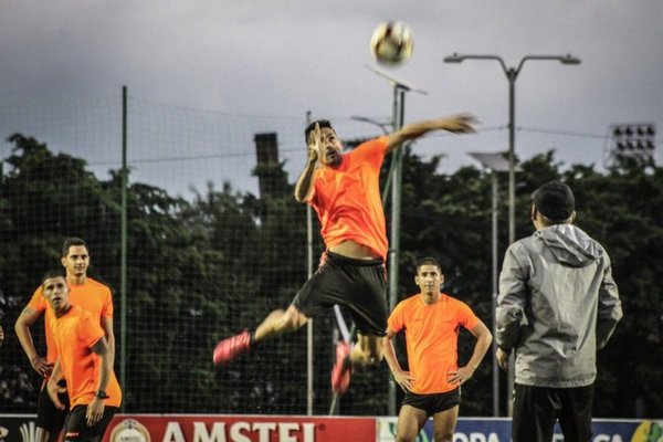 Paiva, ex Olimpia, de titular - Deportes - ABC Color