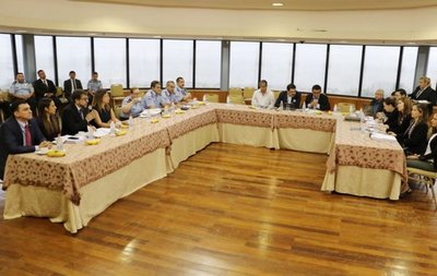 Cuestionan a Policía Nacional por los operativos de desalojo - Edicion Impresa - ABC Color