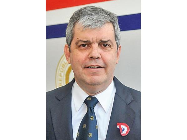 HC no apoya a ningún precandidato, dice Riera