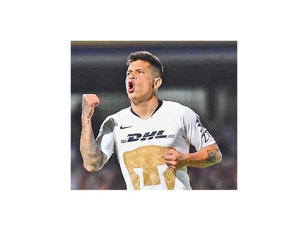 Iturbe, con un gol al estilo maradoniano