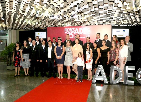 La ADEC distinguió y premió a las empresas sobresalientes del 2018