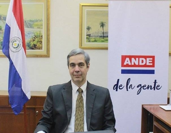 HOY / Titular de ANDE, otro que se cree emperador: “No recibe a la gente”, arremete Ovelar