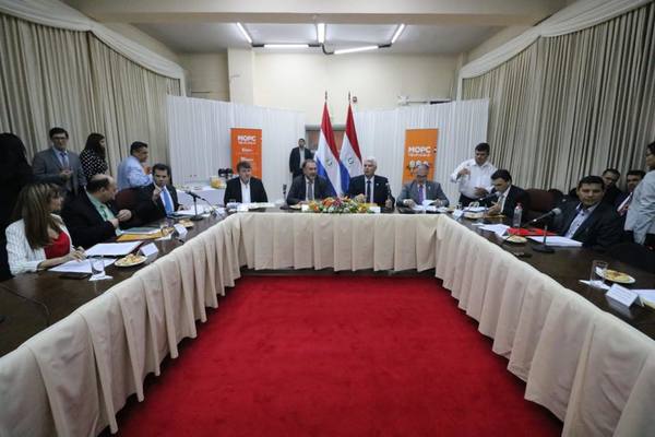 Equipo Económico prevé licitar obras por US$ 350 millones este semestre | .::Agencia IP::.