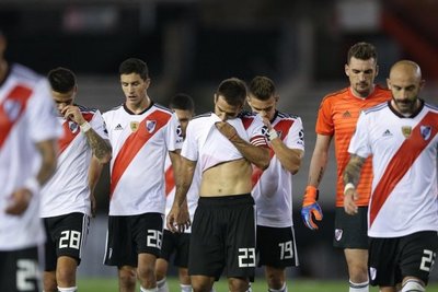River tropieza, Inter y Flamengo ganan - Deportes - ABC Color