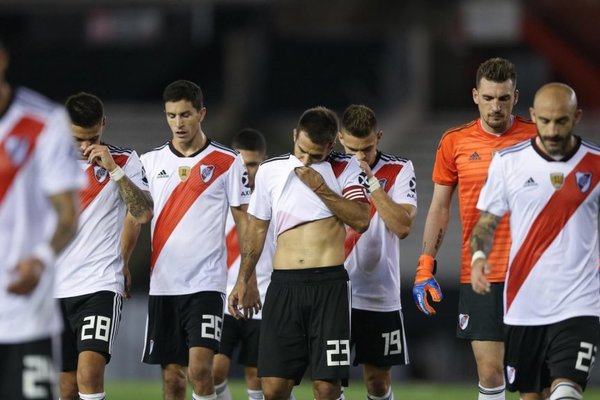 River tropieza, Inter y Flamengo ganan - Deportes - ABC Color