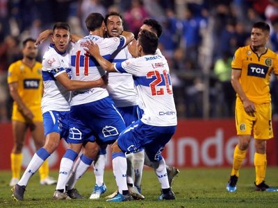 La Universidad Católica tumba a Rosario Central en un final infartante