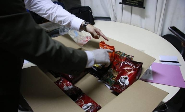 HOY / Pretendieron enviar cocaína en paquete de café
