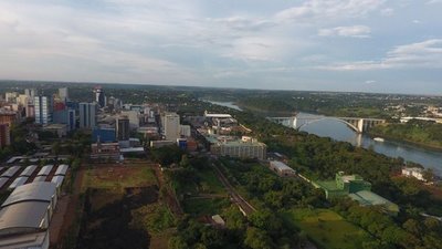 Piden informes sobre negociado de las “9 hectáreas” en CDE - Nacionales - ABC Color
