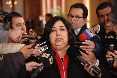 Indagarán a primer médico de la beba fallecida - ADN Paraguayo
