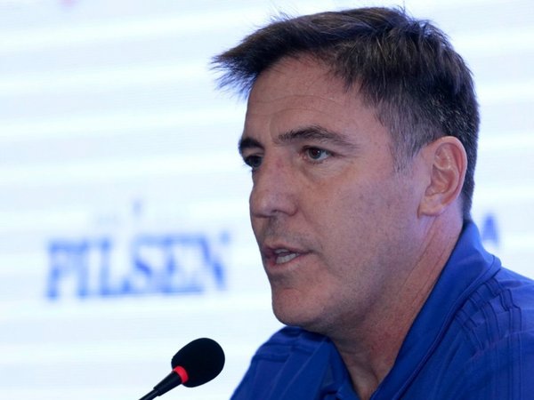 Berizzo llama a seis jugadores del plano local