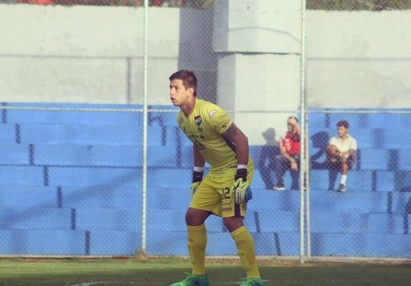 Berizzo convoca a arquero altoparanaense